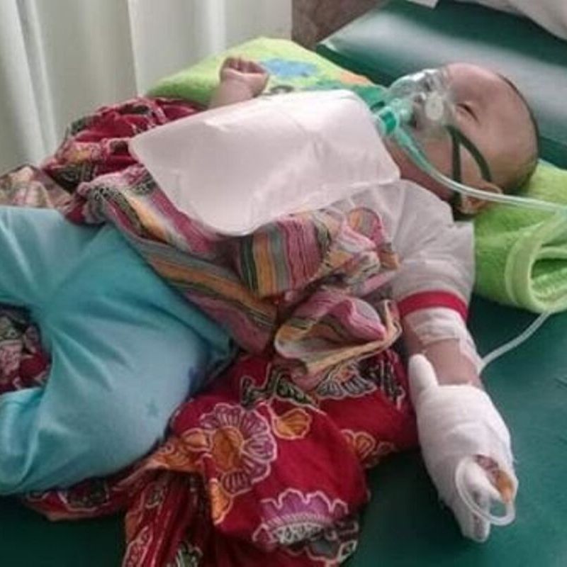Kisah duka di sebalik jerebu tebal di Indonesia- bayi berusia 4 bulan maut