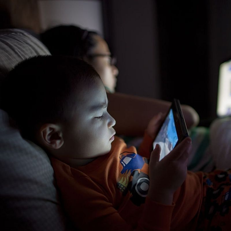 Kawal Screen Time Anak, Bukan Bagi Mereka Bebas Sepenuhnya