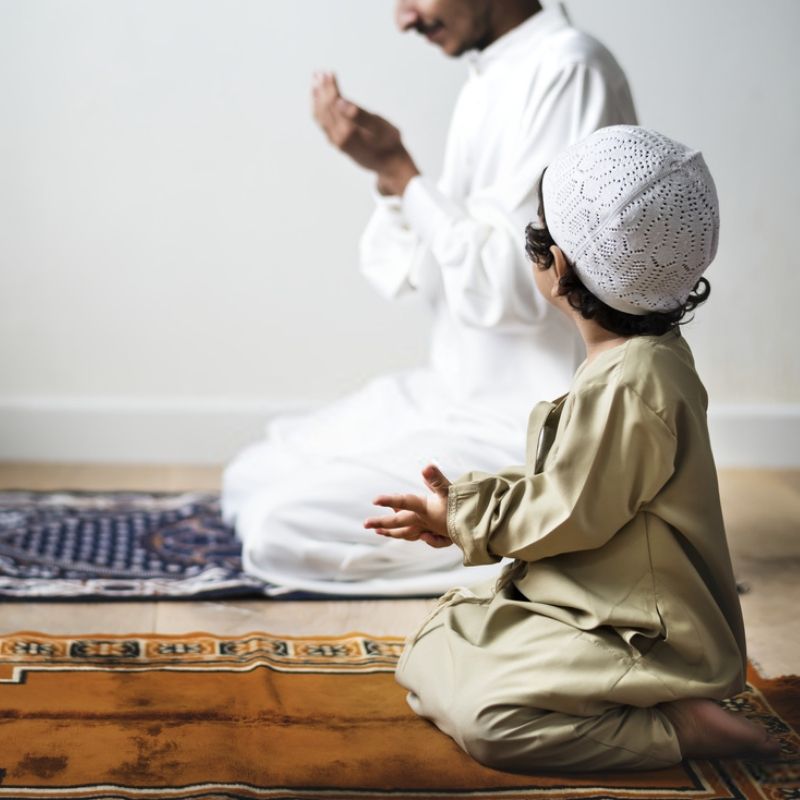 12 Tips Berkesan Didik Anak Kecil Solat Dengan Mudah Tanpa Paksaan