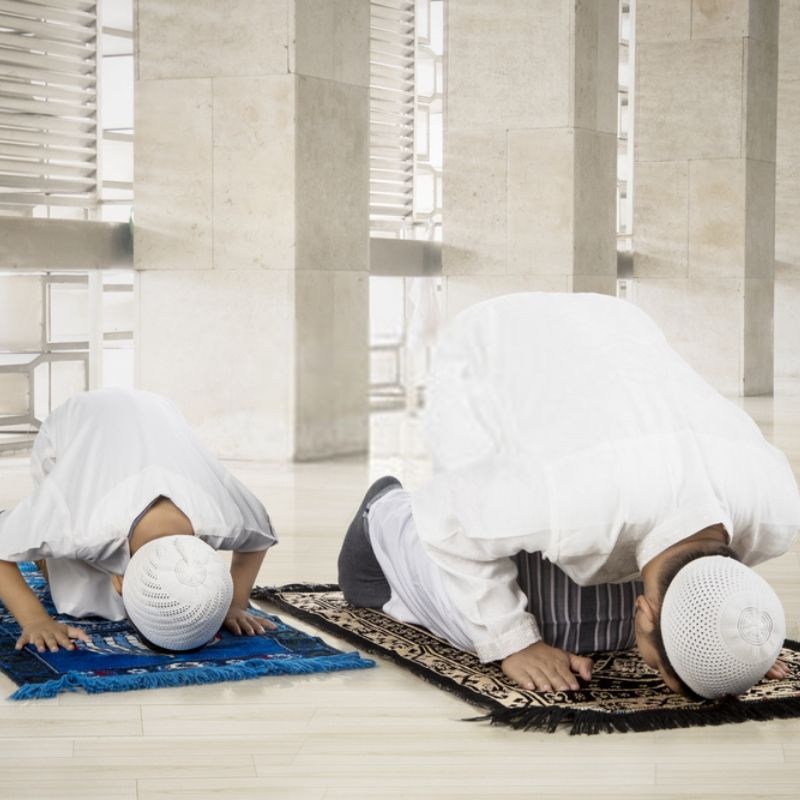 12 Tips Berkesan Didik Anak Kecil Solat Dengan Mudah Tanpa Paksaan