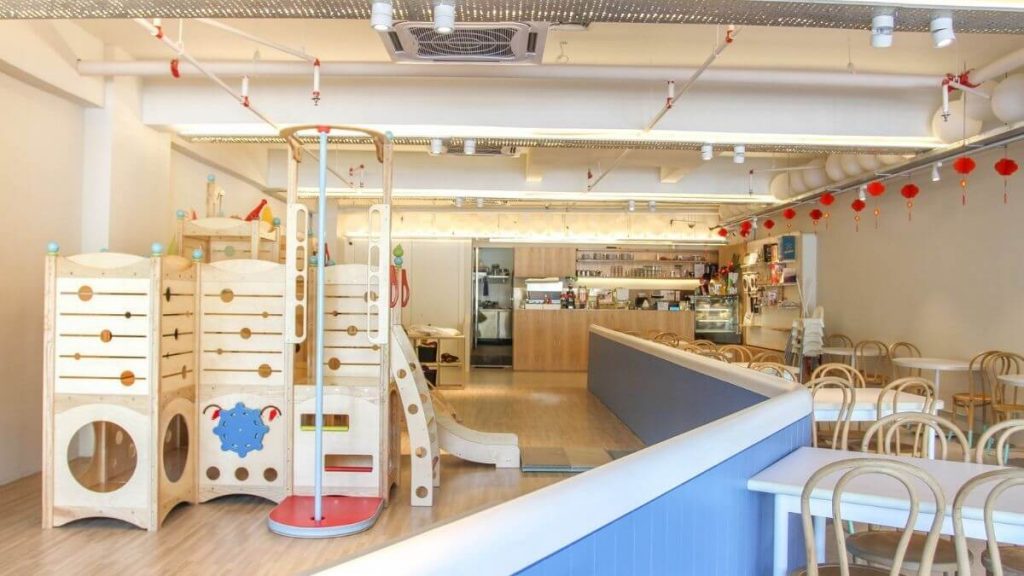 the playground kafe menarik untuk seisi keluarga