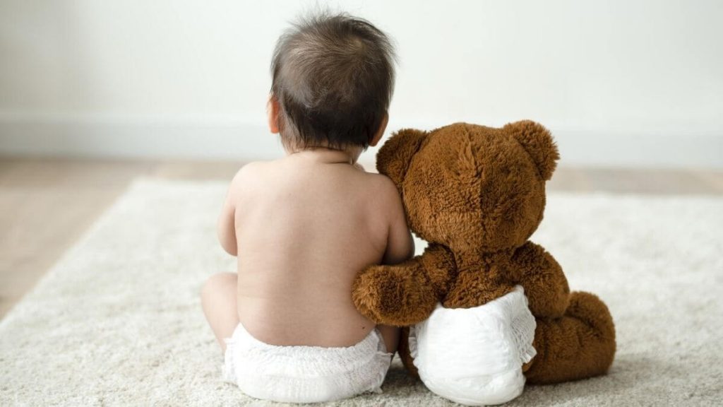 anak dengan teddy bear