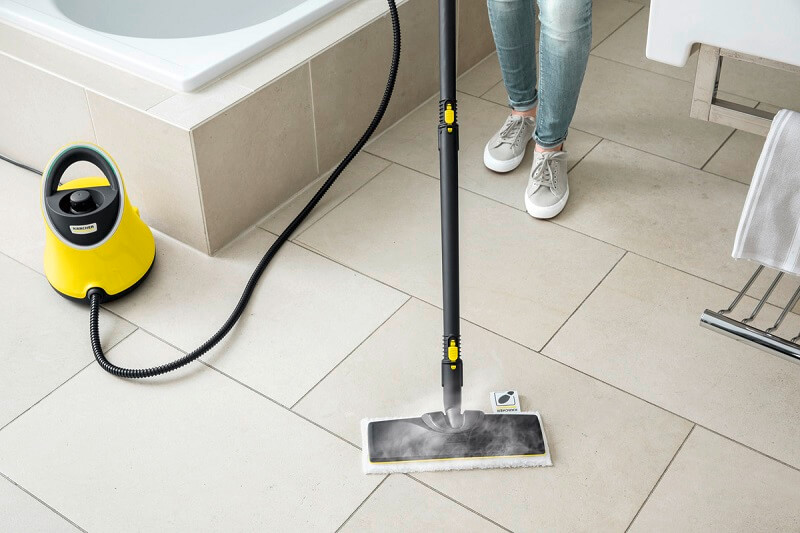 steam cleaning dengan Karcher 