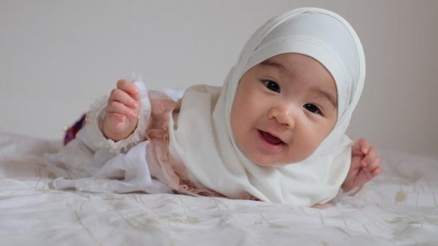 anak perempuan islam
