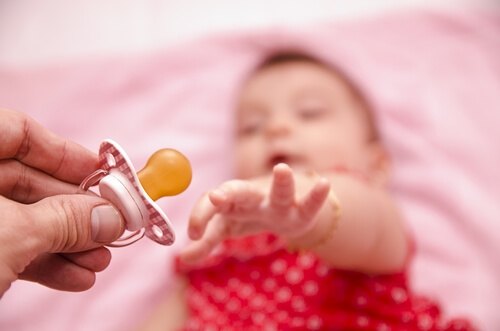 puting a baby in twin mattress