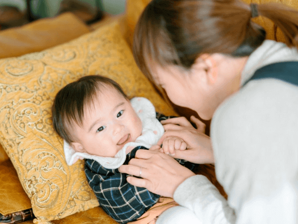 berinteraksi untuk mengetahui bayi susah tidur