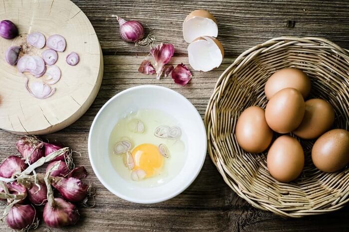 telur dan bawang merah