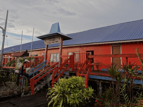 Bawang Assan Iban Longhouses, Sibu