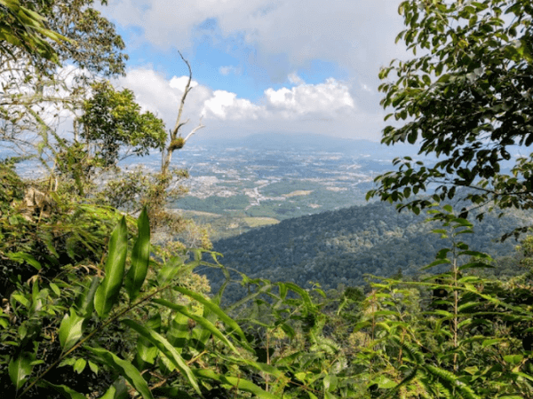 Gunung Angsi