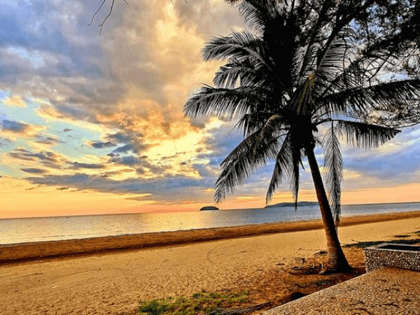 Pantai Tanjung Aru