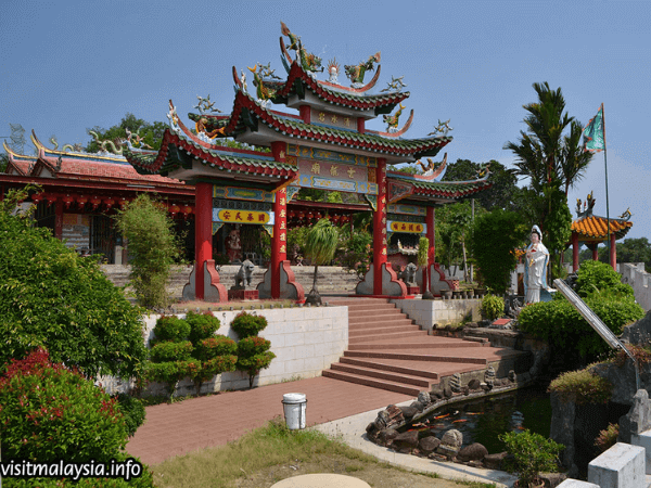 tempat menarik Port Dickson - Wan Loong Temple