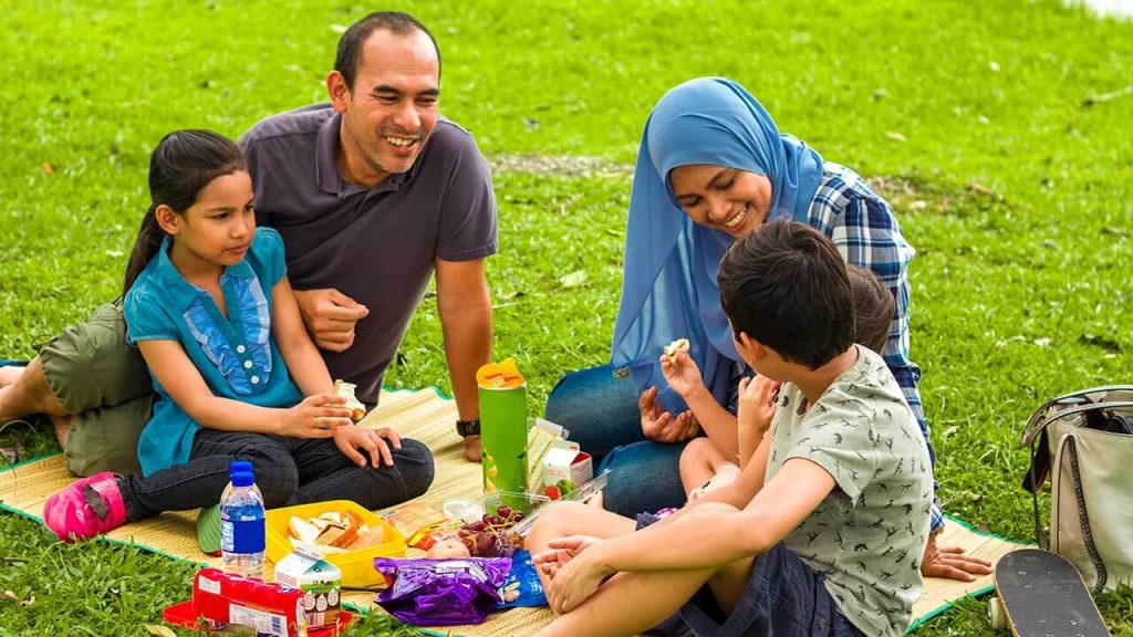 ibu dan ayah cuba memahami anak-anak