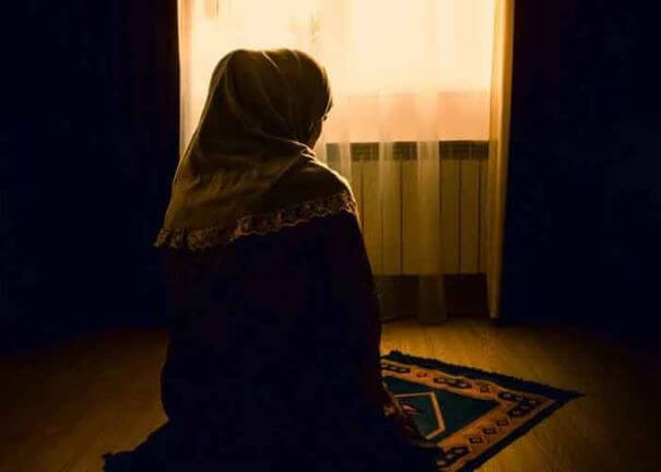 wanita solat sunat semasa 10 malam terakhir ramadan