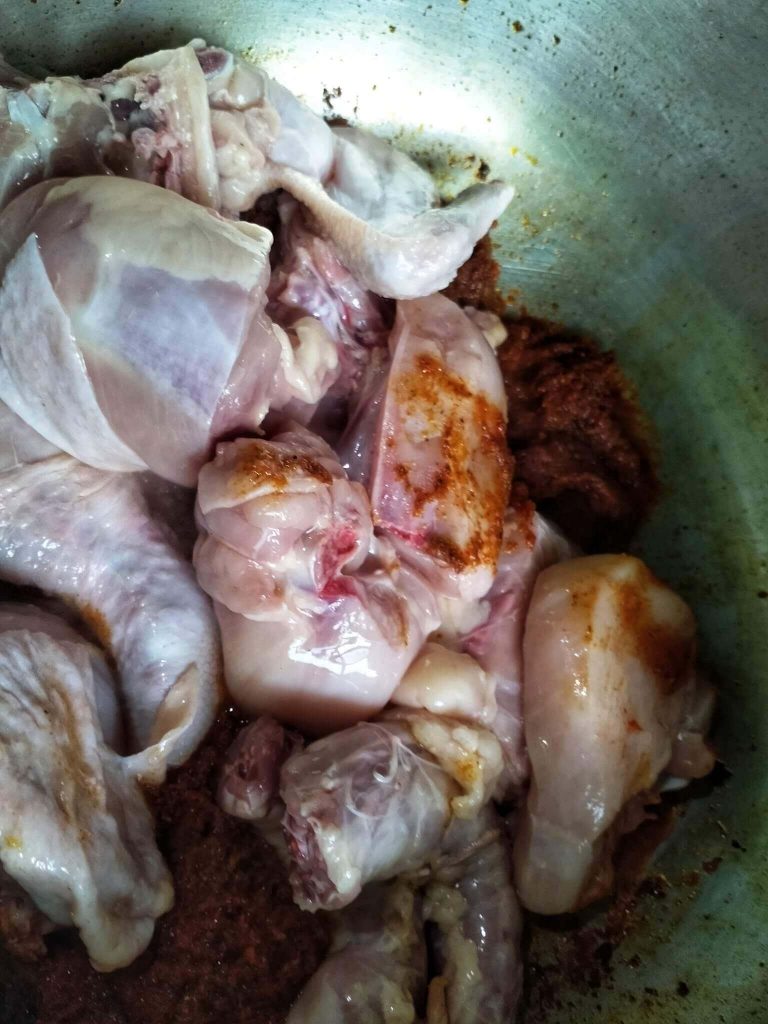 resepi gulai ayam - masukkan ayam