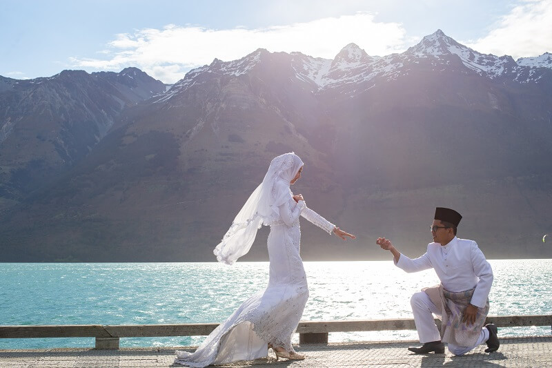 pengantin bergambar selepas mengamalkan doa jodoh