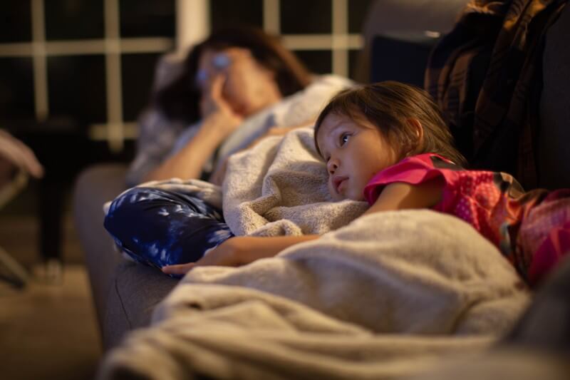 anak tengok TV dan tidur lambat punca anak bangun lambat