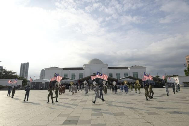 tempat menarik di Putrajata - Dataran Pahlawan Negara malaysia