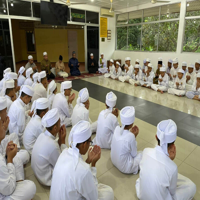 anak anak yatim