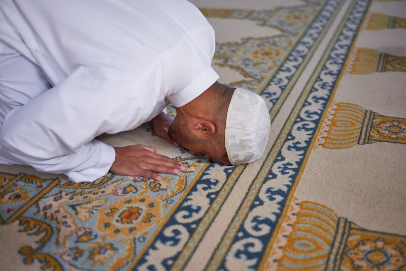 lelaki sujud sahwi