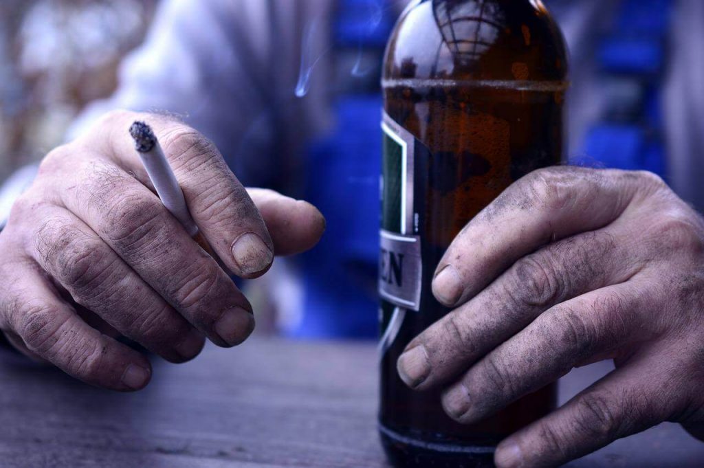 elakkan alkohol dan rokok untuk kesuburan lelaki