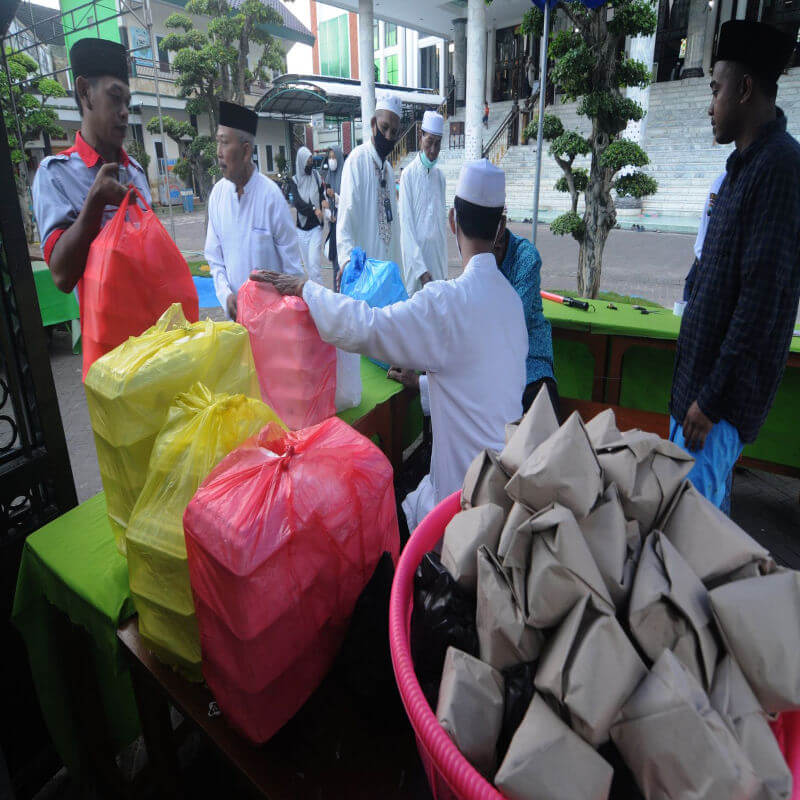 kebaikan bersedekah