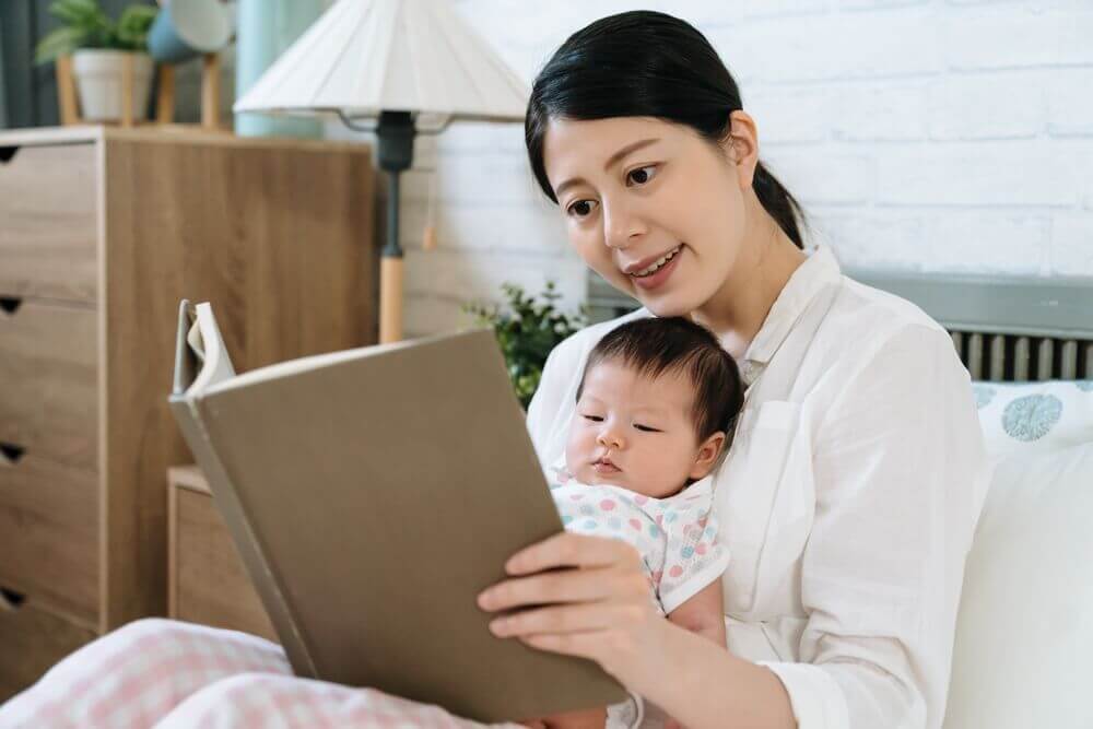 Baby reading