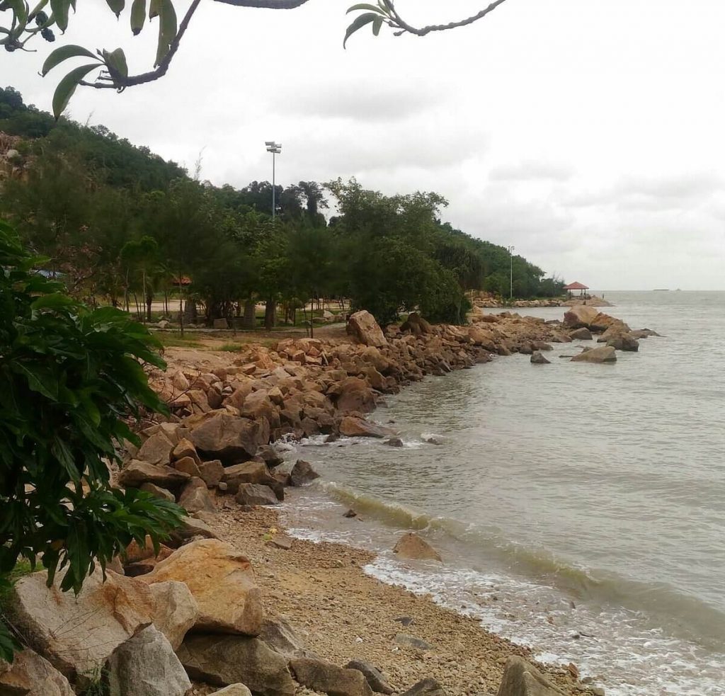 pantai di Johor - Batu Pahat