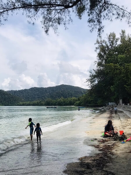 Pantai Teluk Gorek, pantai di Johor