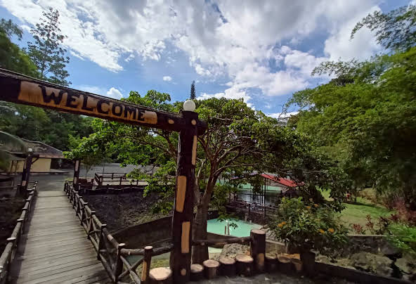 tempat menarik tawau - taman rekreasi air panas, Tawau