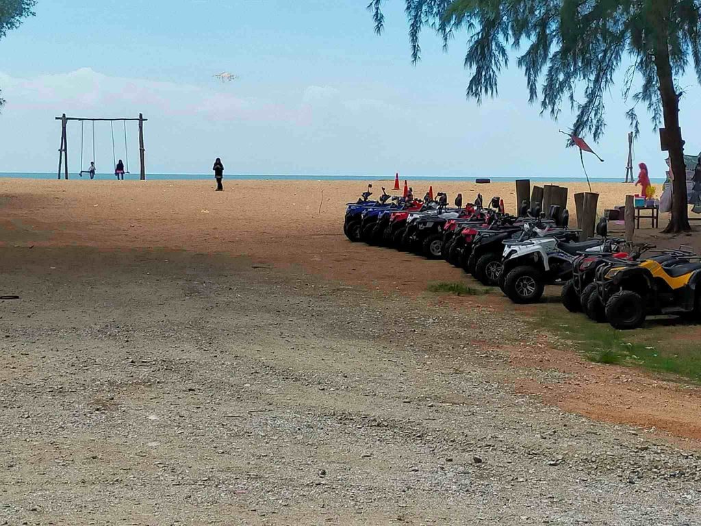 Pantai Di Kelantan