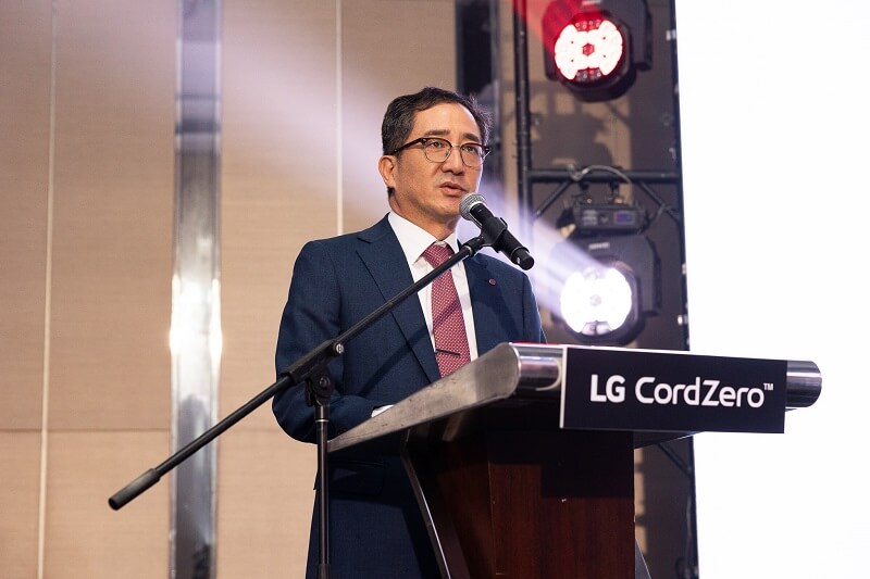 Managing Director of LG Justin Choi at the launch of the LG CordZero™ All-in-One Tower™