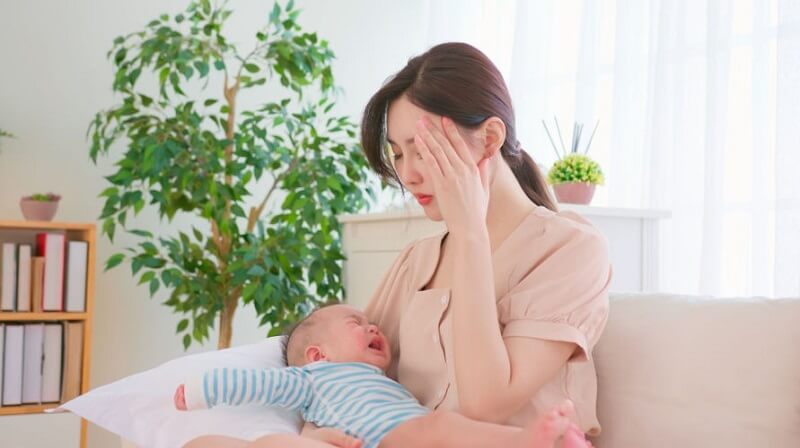 cara menenangkan bayi menangis