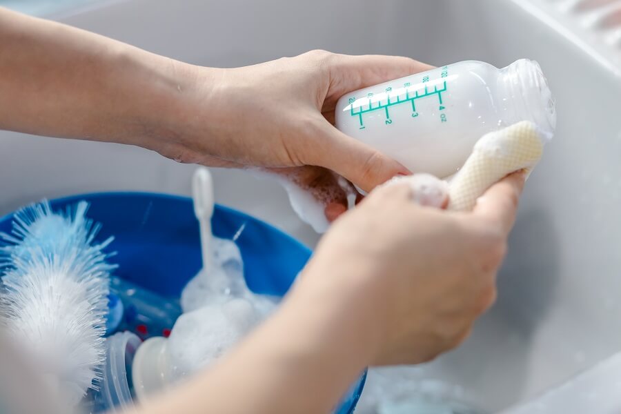 demam berpanjangan - jaga kebersihan botol susu