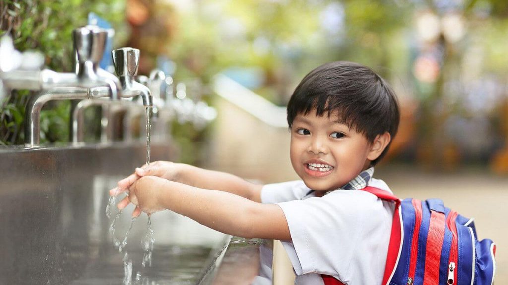 jaga kebersihan diri di sekolah