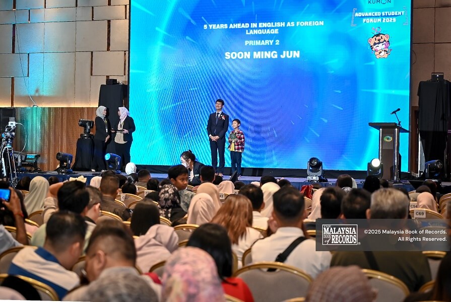 Kumon Malaysia Cipta Rekod Baharu Kebangsaan sebagai Pusat Pengayaan Matematik dan Bahasa Inggeris Terbesar