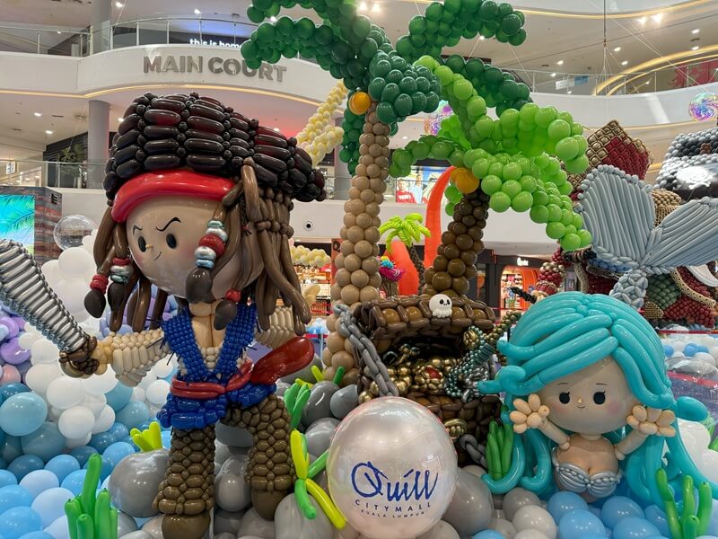 Karakter Ahoy & Afloat Quill City Mall KL