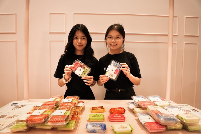 Rekaan pembungkusan tisu basah berinspirasikan kuih meraikan budaya tempatan dan detik harian rakyat Malaysia