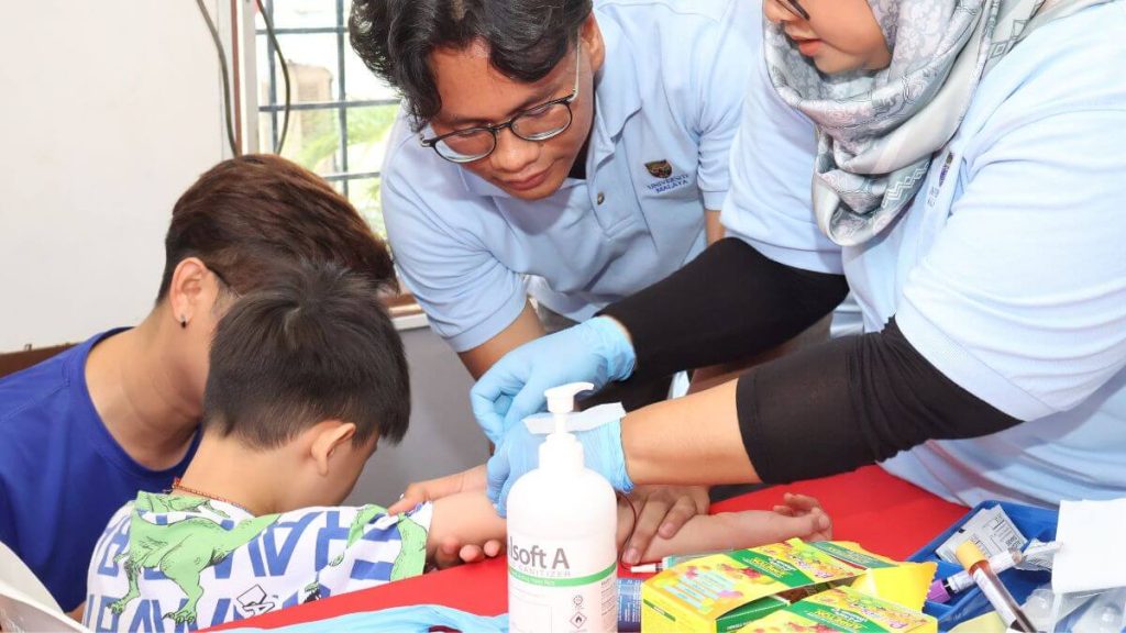 Program Saringan Anemia & Vaksinasi Denggi Percuma untuk Kanak-kanak